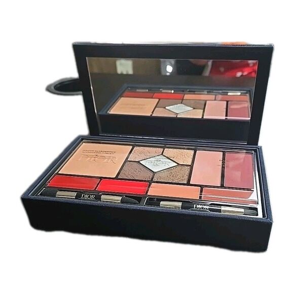 Christian Dior Iconic Makeup Colors Face, Eyes, lips. - Picture 1 of 7